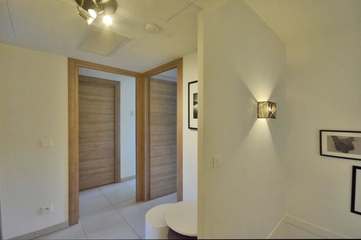 Image No.13-3 Bed House for sale