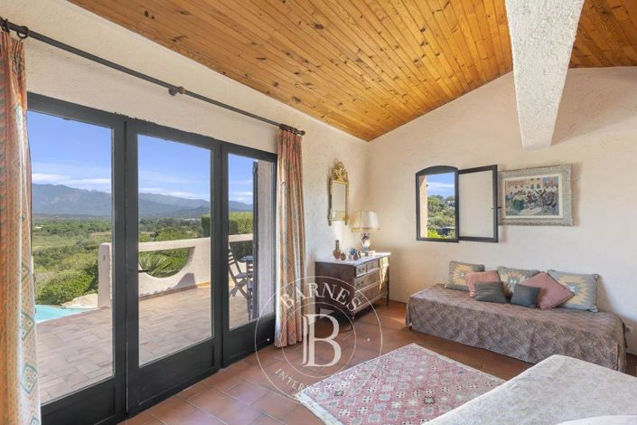 Image No.13-4 Bed House for sale