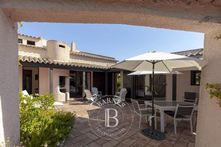 Image No.14-4 Bed House for sale