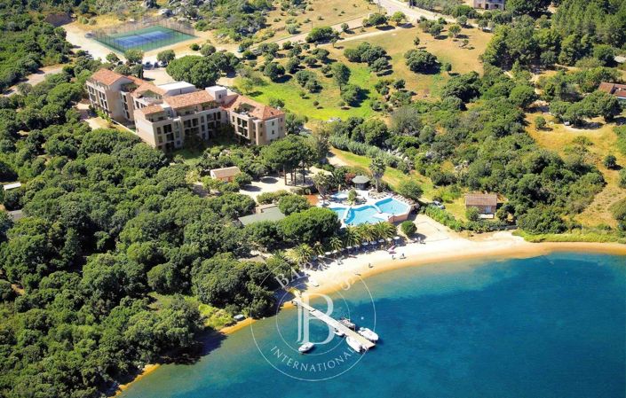 Image No.2-4 Bed Apartment for sale