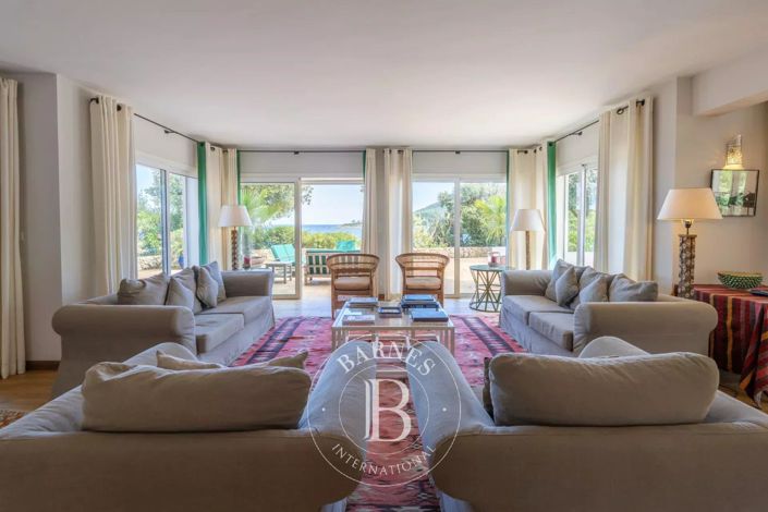 Image No.2-House for sale