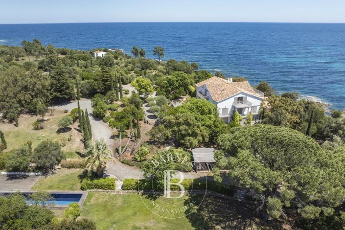 Image No.21-House for sale