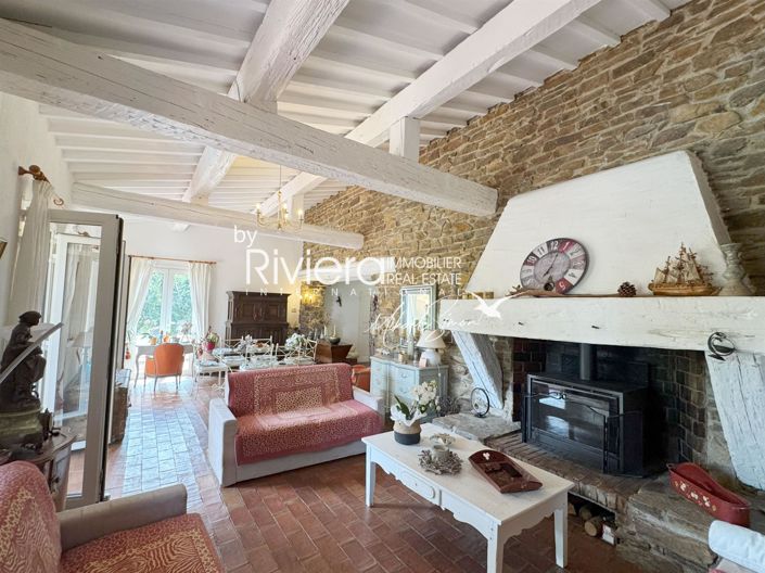 Image No.10-9 Bed House for sale