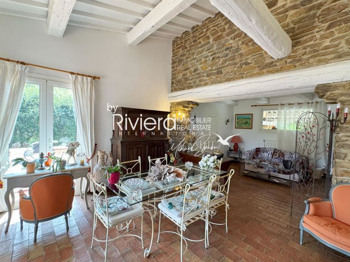 Image No.11-9 Bed House for sale