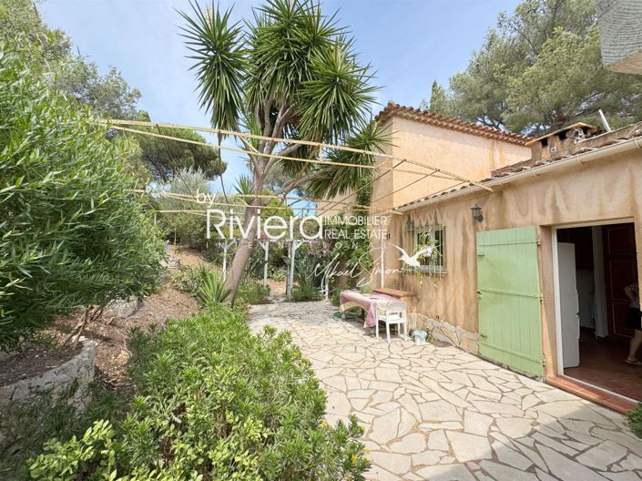 Image No.15-9 Bed House for sale