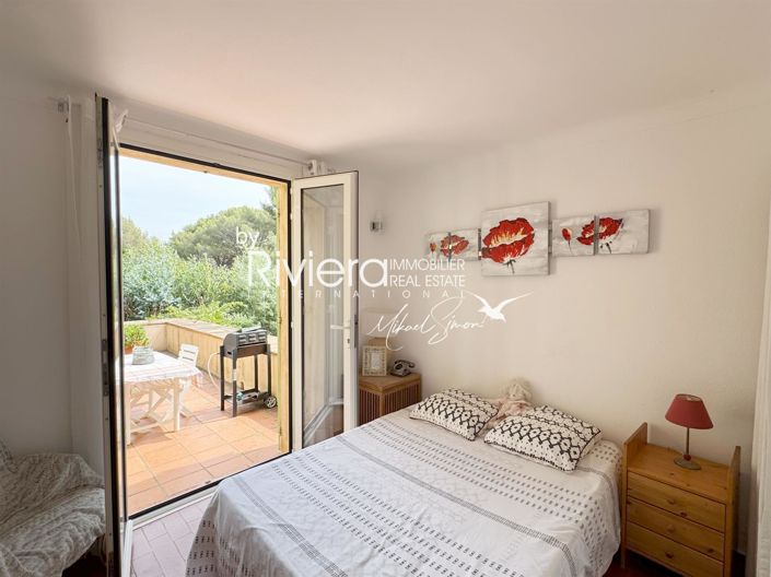 Image No.19-9 Bed House for sale