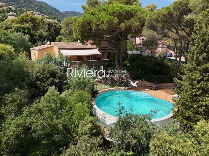 Image No.38-9 Bed House for sale