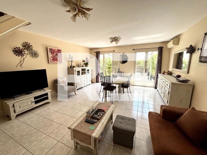 Image No.1-3 Bed House for sale