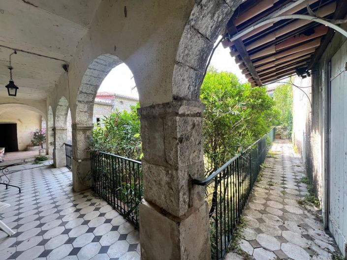 Image No.31-8 Bed House for sale