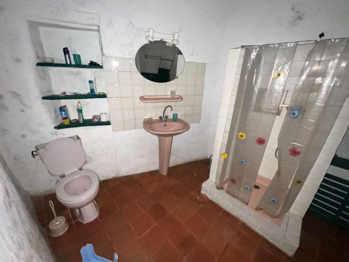 Image No.33-8 Bed House for sale