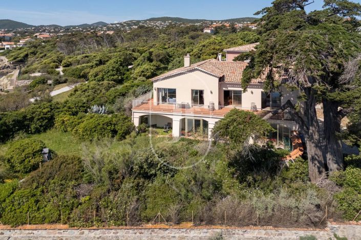 Image No.2-6 Bed House for sale