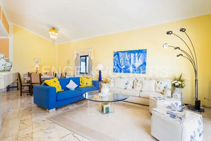 Image No.13-3 Bed House for sale