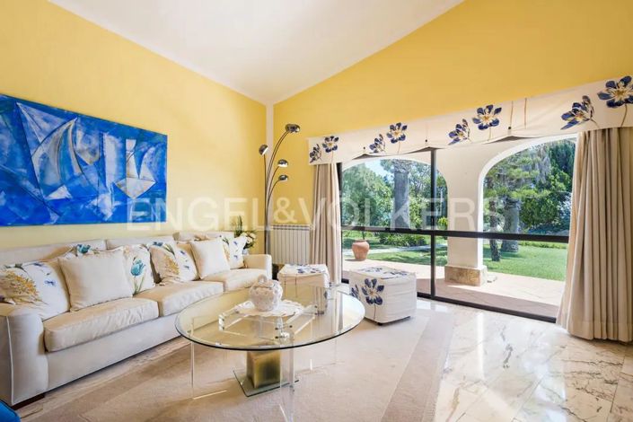 Image No.14-3 Bed House for sale