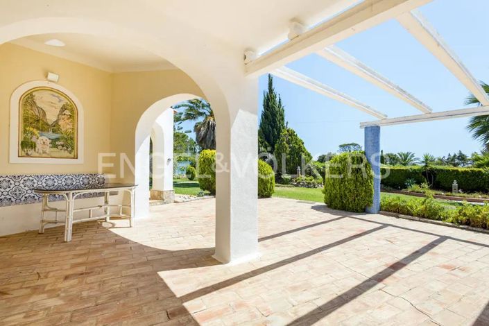 Image No.15-3 Bed House for sale