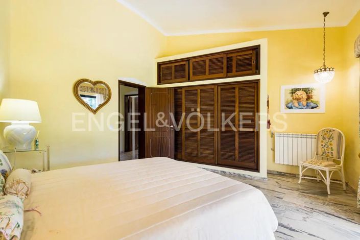 Image No.30-3 Bed House for sale