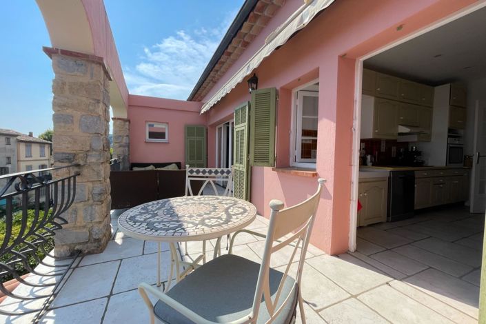 Image No.18-3 Bed House for sale