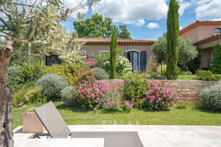 Image No.26-5 Bed House for sale