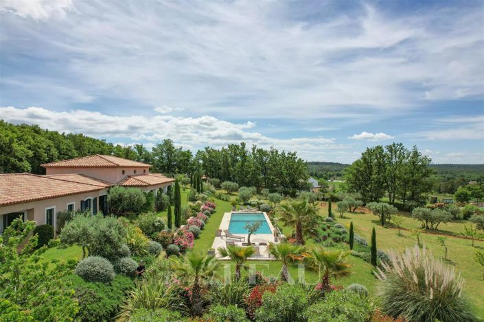 Image No.7-5 Bed House for sale