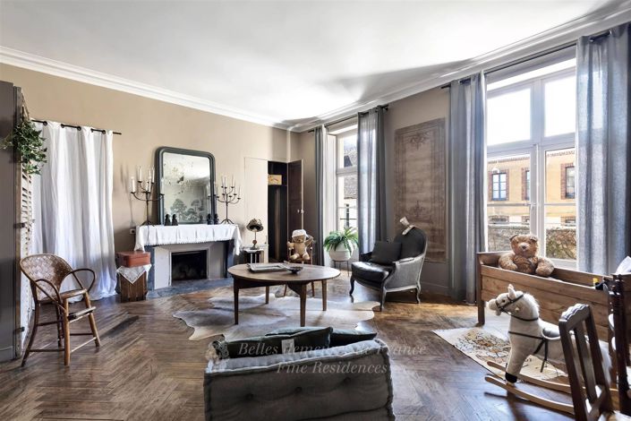 Image No.10-5 Bed House for sale