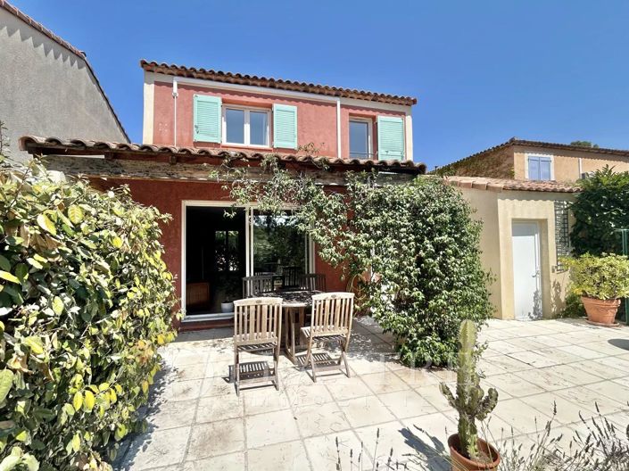 Image No.1-3 Bed House for sale