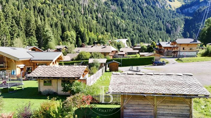 Image No.3-5 Bed House for sale