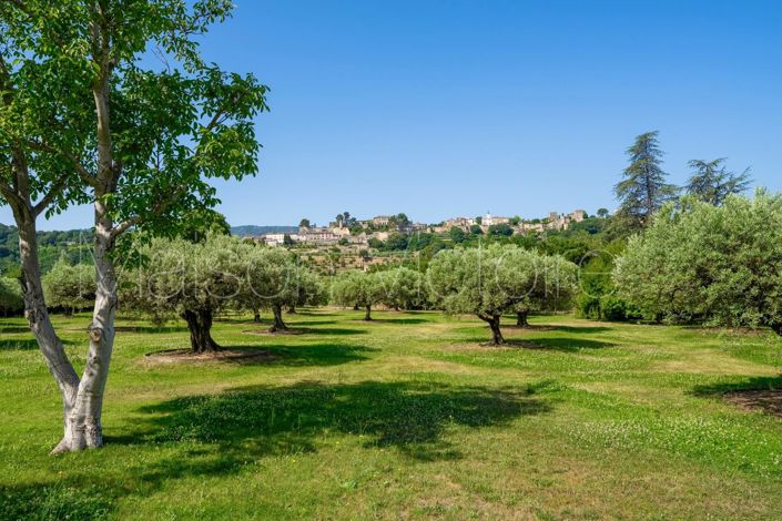 Image No.6-5 Bed House for sale