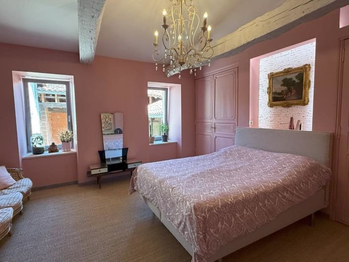 Image No.13-4 Bed House for sale