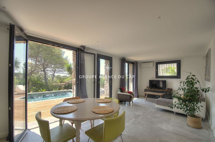 Image No.13-5 Bed House for sale