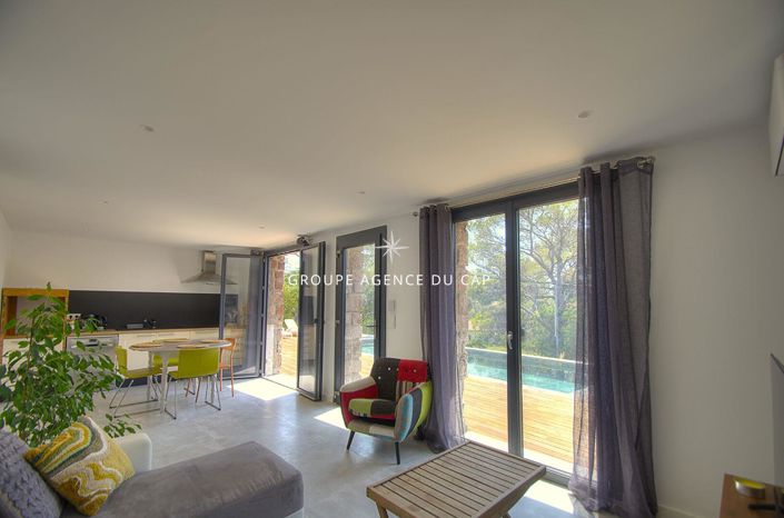 Image No.14-5 Bed House for sale