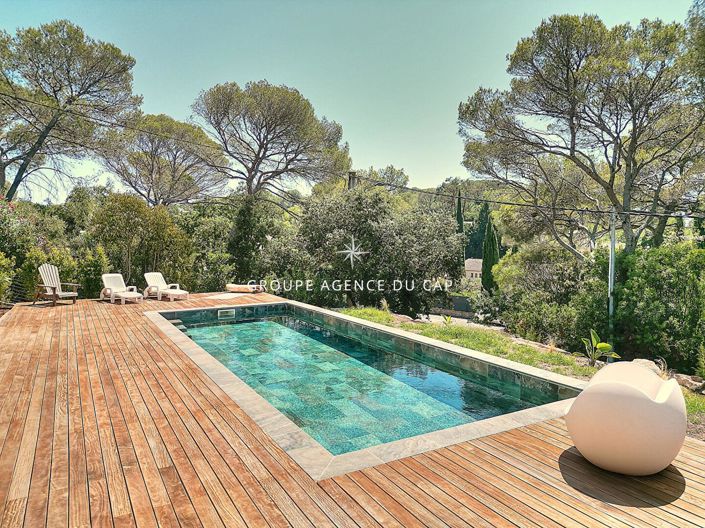 Image No.3-5 Bed House for sale