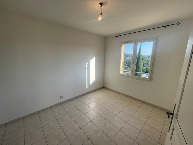 Image No.11-4 Bed House for sale