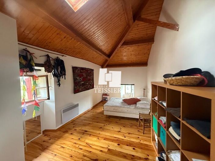 Image No.6-4 Bed House for sale