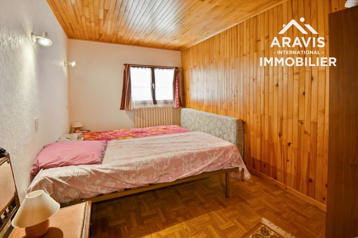 Image No.11-3 Bed House for sale