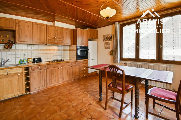 Image No.3-3 Bed House for sale