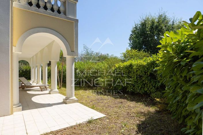 Image No.10-3 Bed Apartment for sale