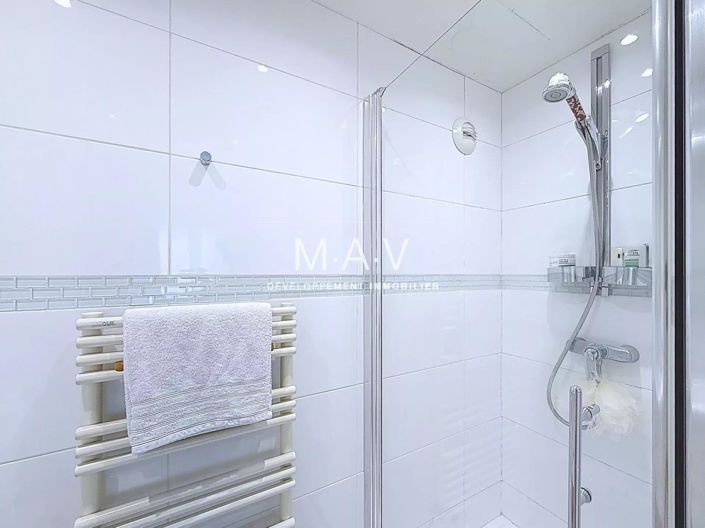 Image No.16-3 Bed Apartment for sale