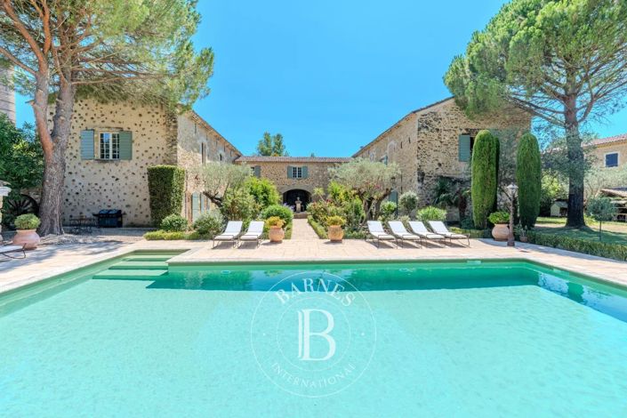 Image No.26-7 Bed House for sale