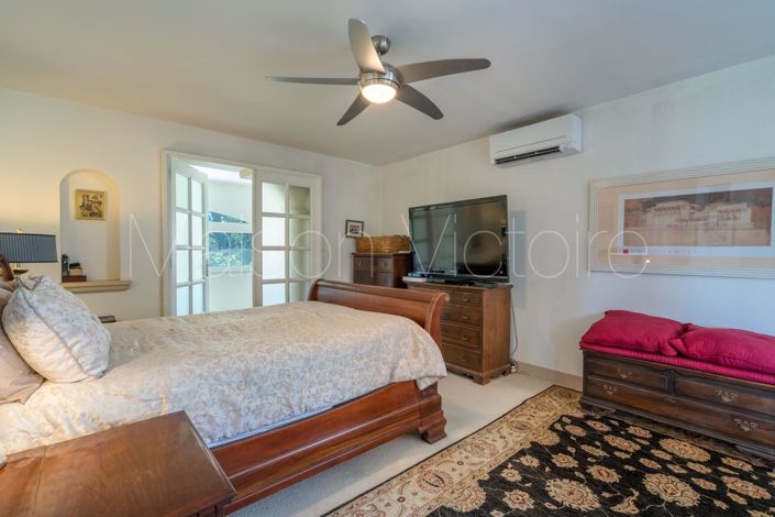 Image No.20-7 Bed House for sale