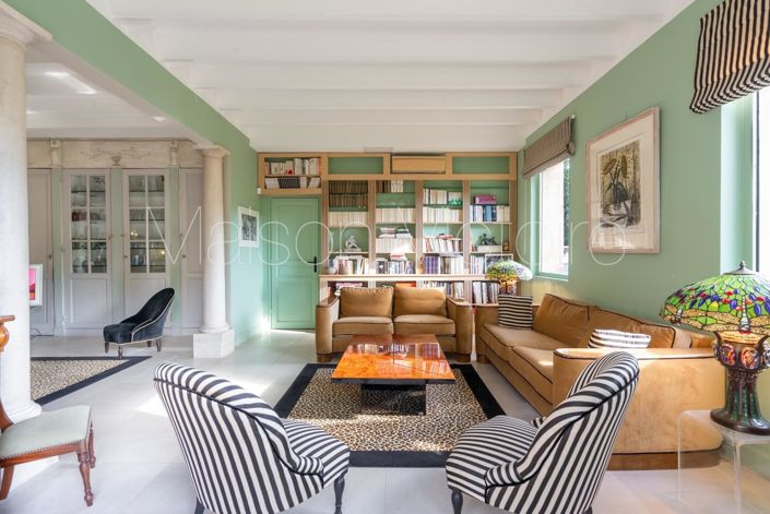 Image No.9-5 Bed House for sale