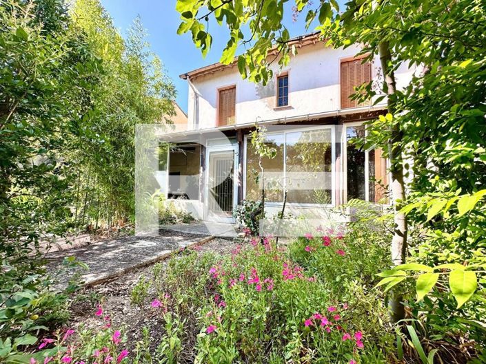 Image No.1-5 Bed House for sale