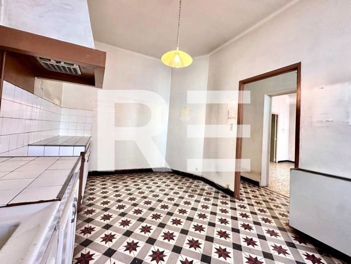 Image No.4-5 Bed House for sale