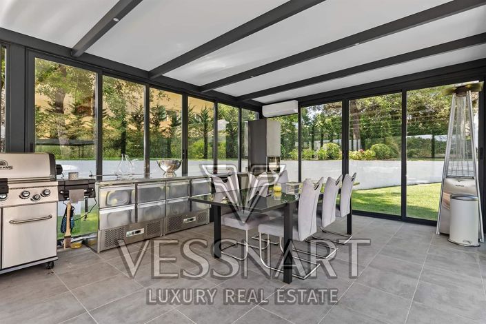 Image No.6-7 Bed House for sale