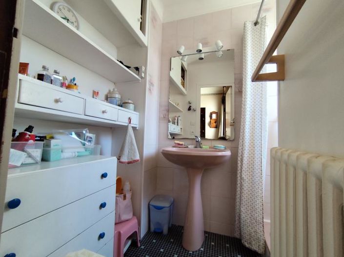 Image No.10-5 Bed House for sale