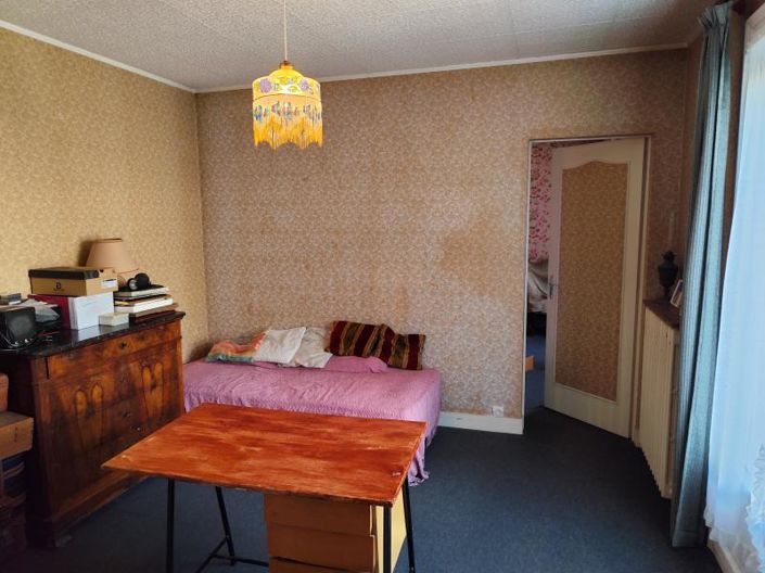 Image No.8-5 Bed House for sale