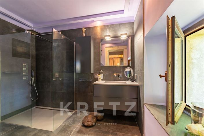 Image No.16-4 Bed House for sale