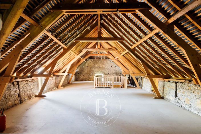 Image No.27-6 Bed House for sale