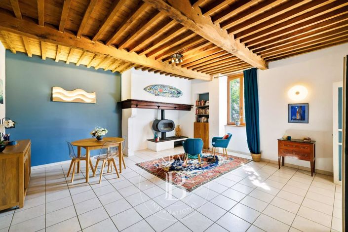 Image No.5-6 Bed House for sale