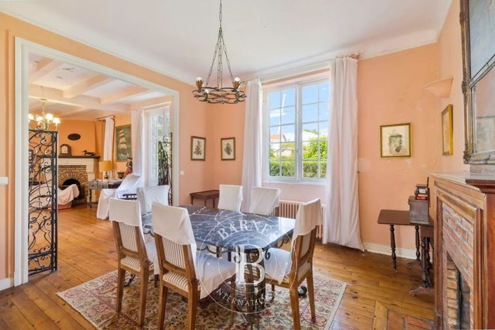 Image No.7-4 Bed House for sale