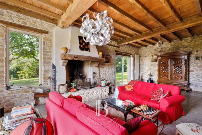 Image No.5-7 Bed House for sale