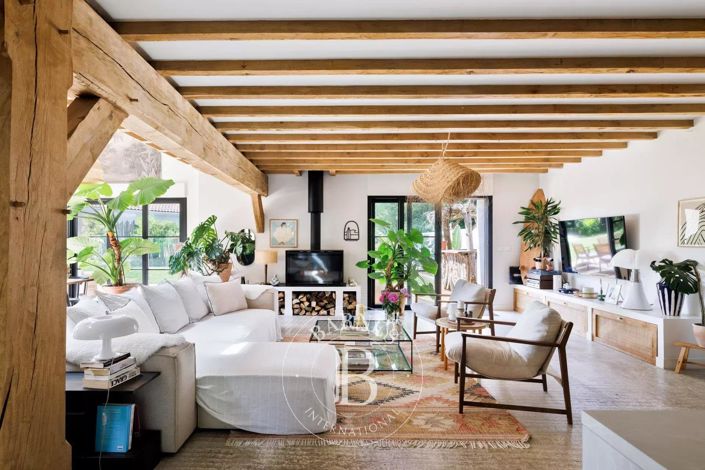 Image No.5-4 Bed House for sale